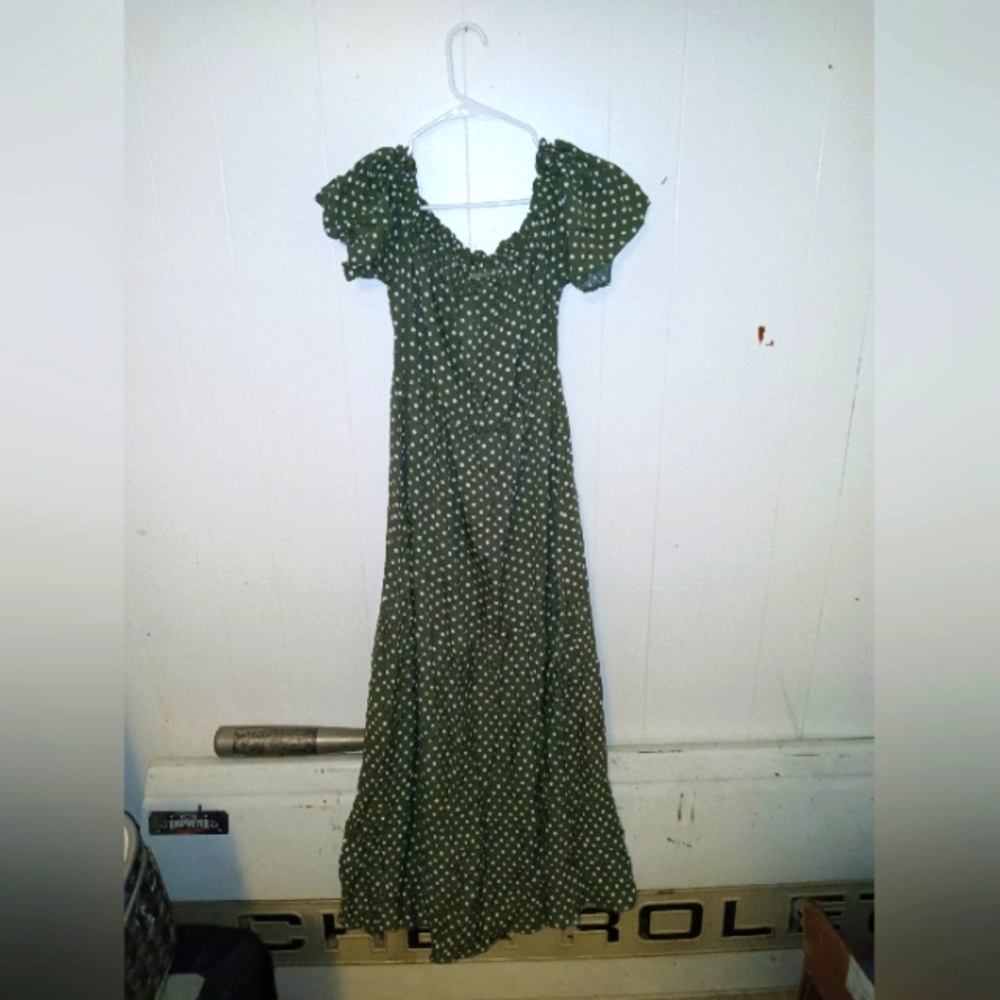 NWOT Shein Green And Polkadot Maxi Dress S